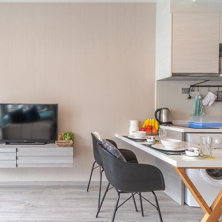 Aeras Beachfront Condominium جومتين بيتش المظهر الخارجي الصورة