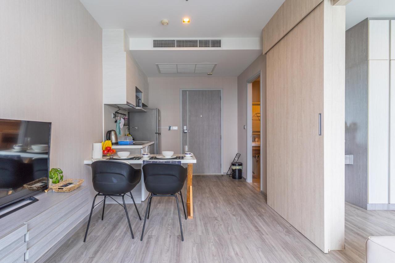 Aeras Beachfront Condominium جومتين بيتش المظهر الخارجي الصورة