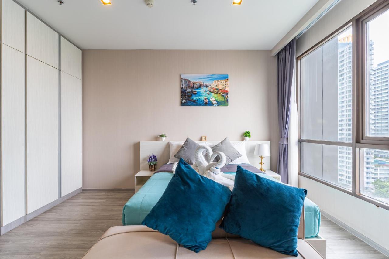 Aeras Beachfront Condominium جومتين بيتش المظهر الخارجي الصورة