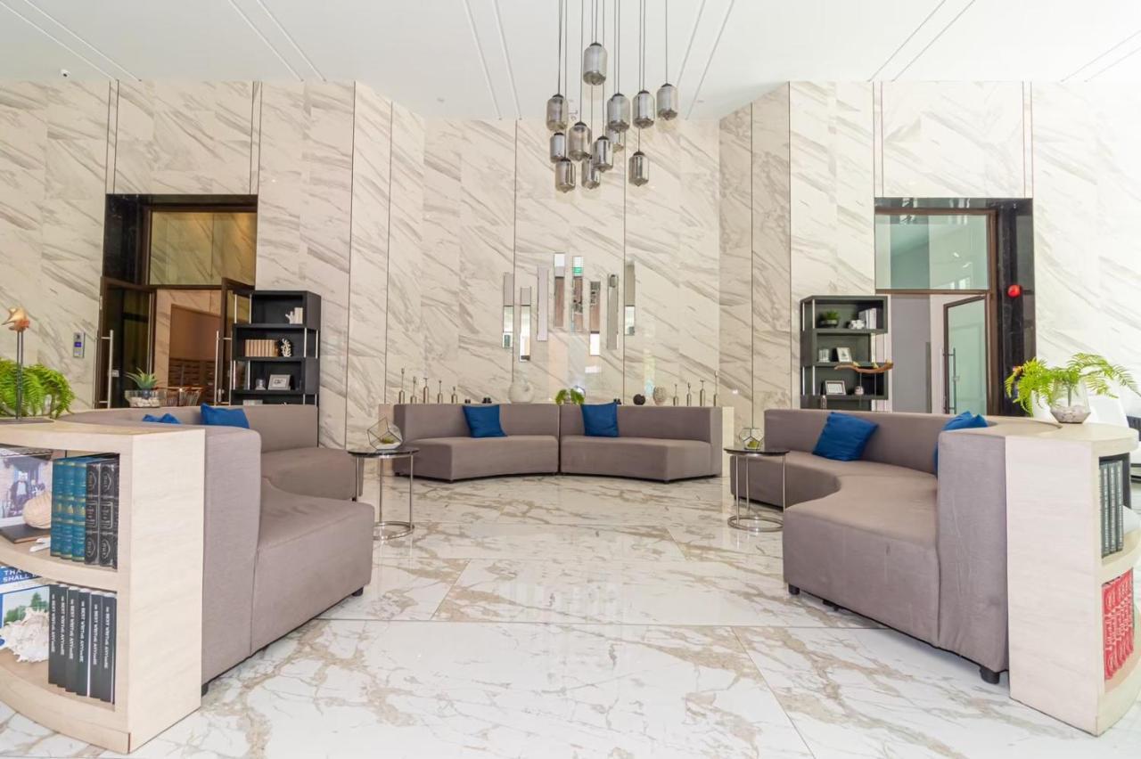 Aeras Beachfront Condominium جومتين بيتش المظهر الخارجي الصورة