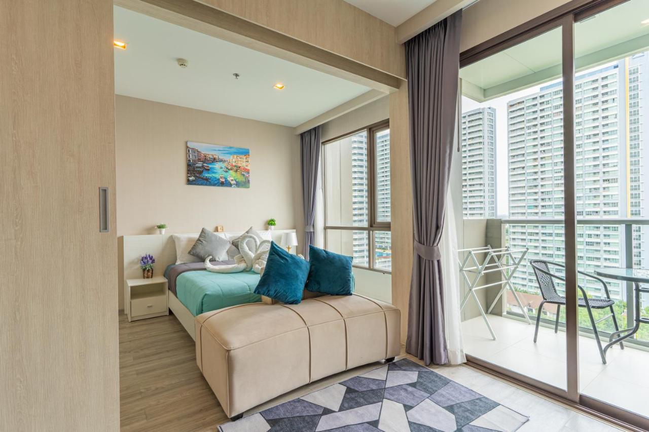 Aeras Beachfront Condominium جومتين بيتش المظهر الخارجي الصورة