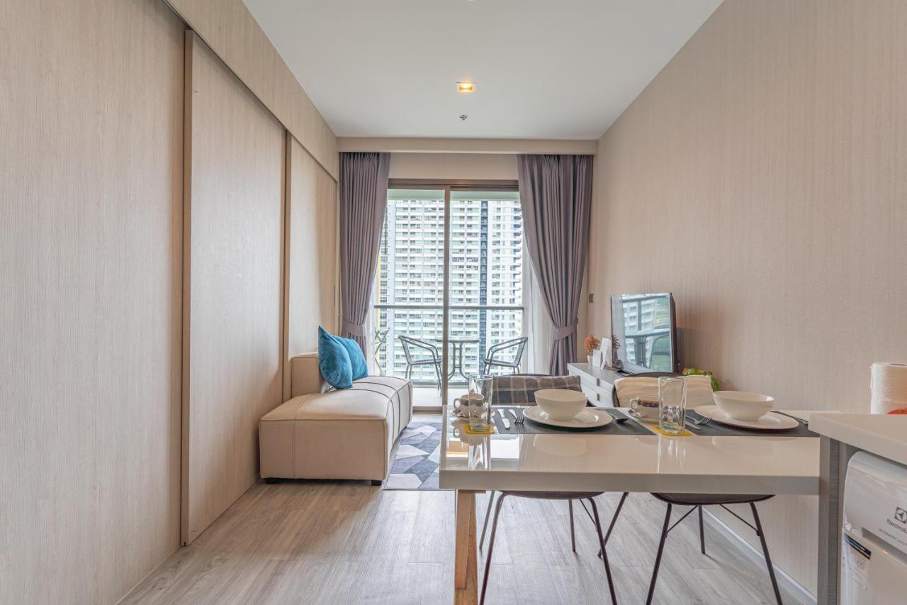 Aeras Beachfront Condominium جومتين بيتش المظهر الخارجي الصورة